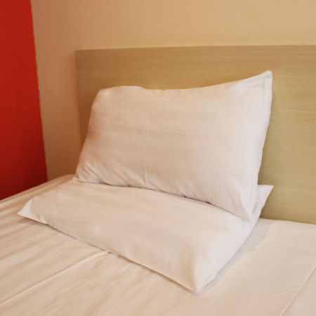 Hanting Hotel Qingdao Wusi Square Room photo